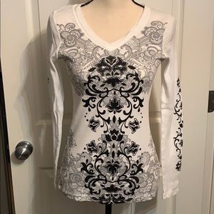 Thermal long sleeve tee with glitter design